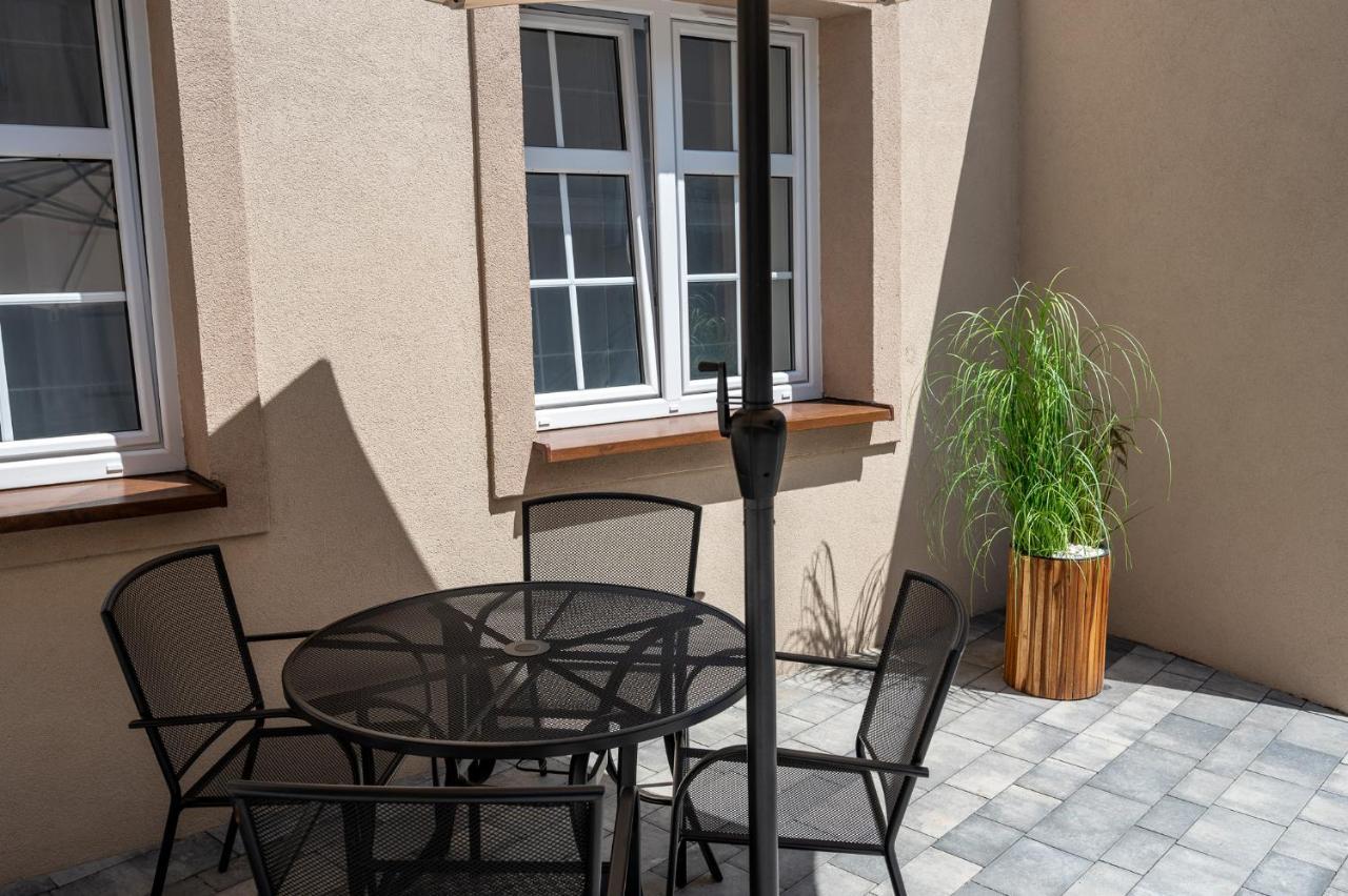 Central Platinum Apartments 19 リブニク エクステリア 写真